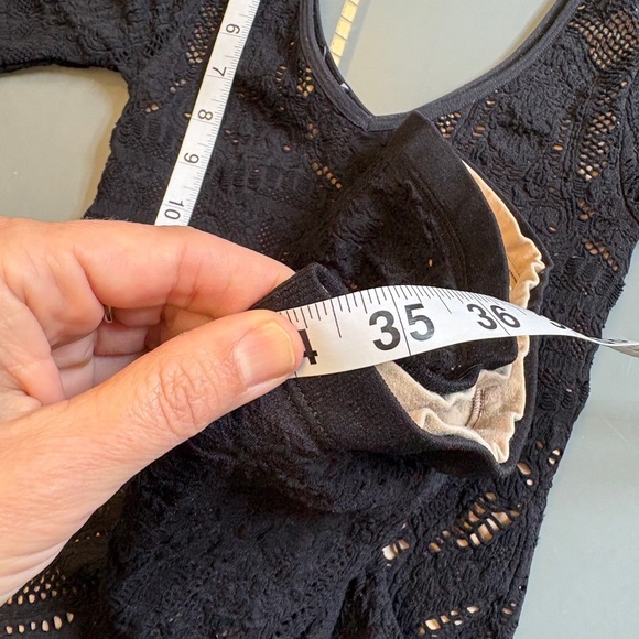 Bebe Black Tan Bodycon above the knee Dress Scoop Neck 3/4 Sleeves size Small - Picture 9 of 9